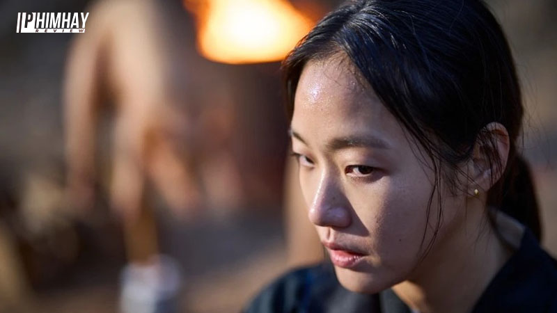 Kim Go Eun trong vai pháp sư Hwa Rim