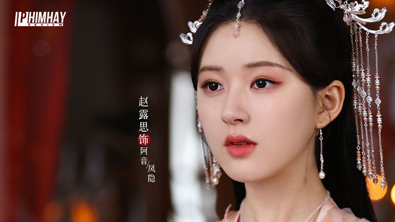 Triệu Lộ Tư trong vai A Âm/Phượng Ẩn