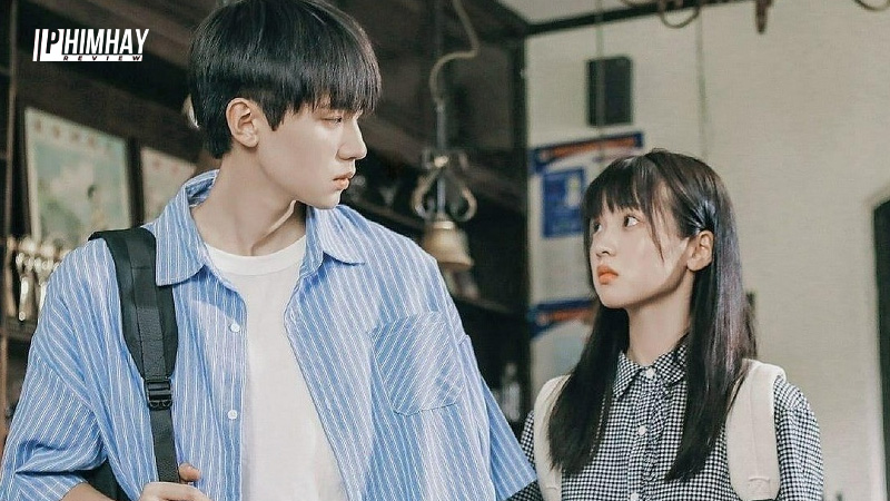 khi-anh-chay-ve-phia-em-1 Review Phim Khi Anh Chạy Về Phía Em: Hồi Ức Ngọt Ngào Của Thanh Xuân